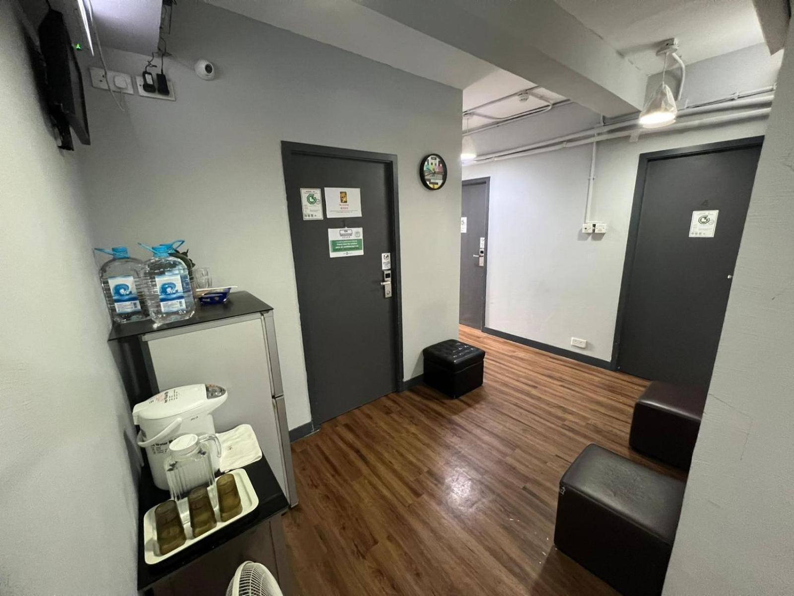 Check Inn Hk Hong Kong Phòng bức ảnh